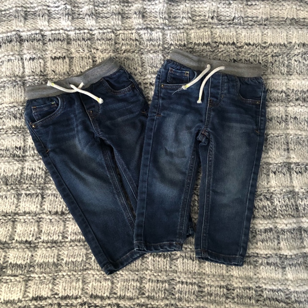 2 pair of Cat & Jack pull on jeans